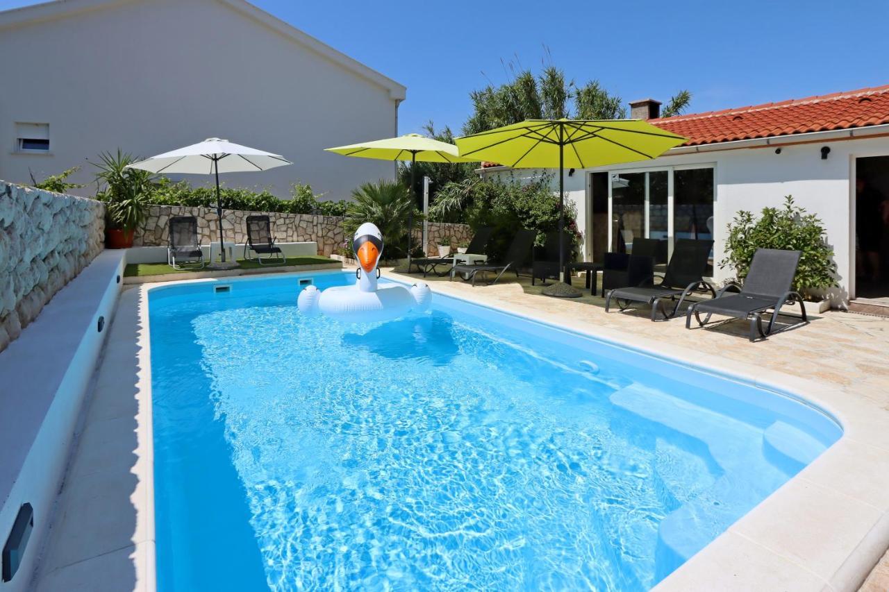 Seaside Apartments With A Swimming Pool Pag - 6412 Pag Town Buitenkant foto