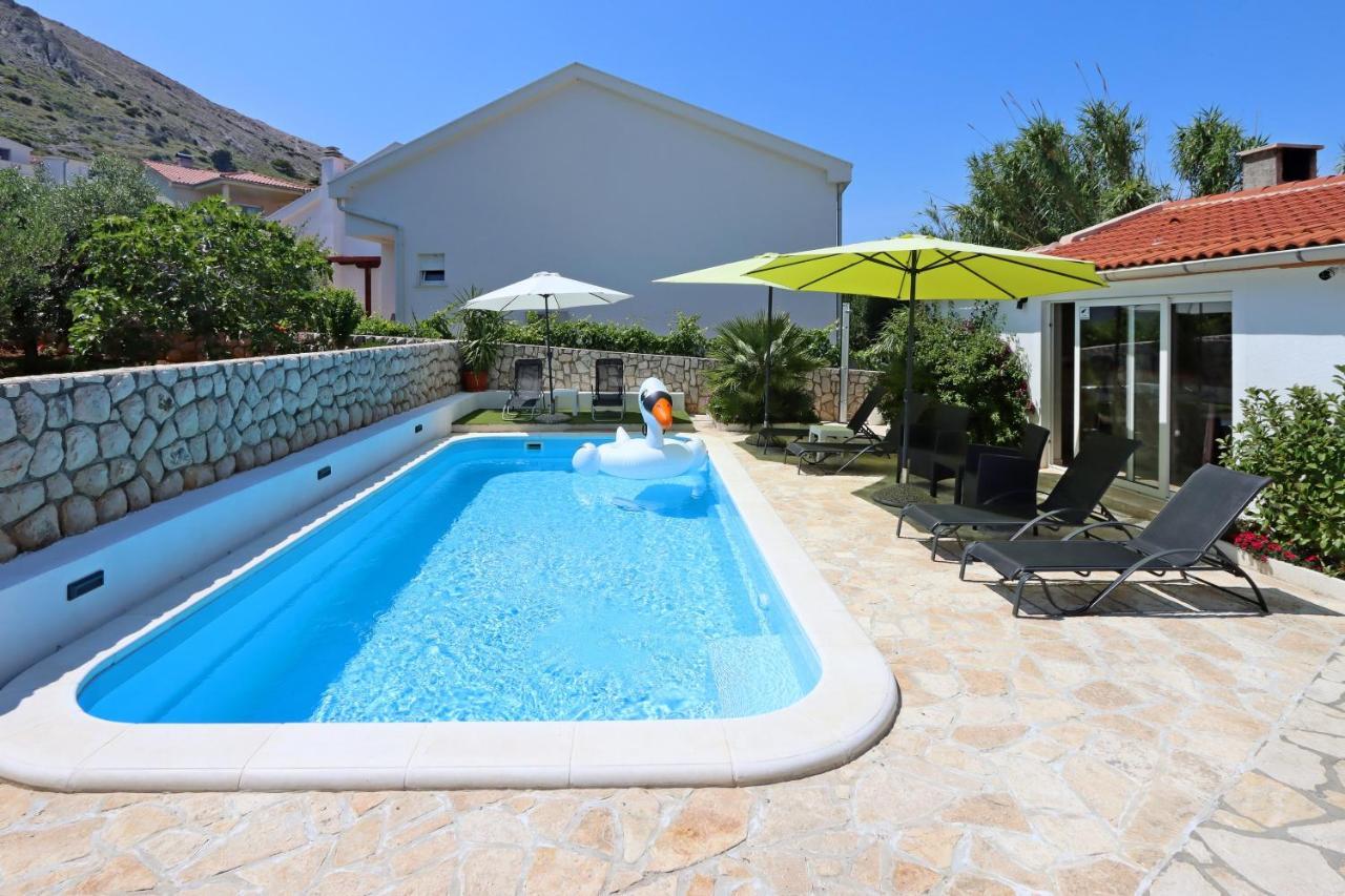 Seaside Apartments With A Swimming Pool Pag - 6412 Pag Town Buitenkant foto