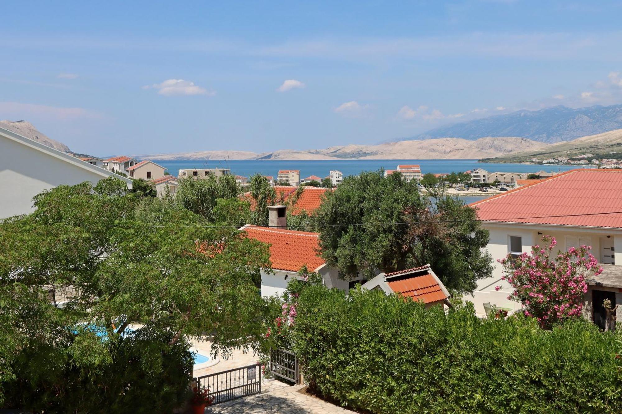 Seaside Apartments With A Swimming Pool Pag - 6412 Pag Town Buitenkant foto