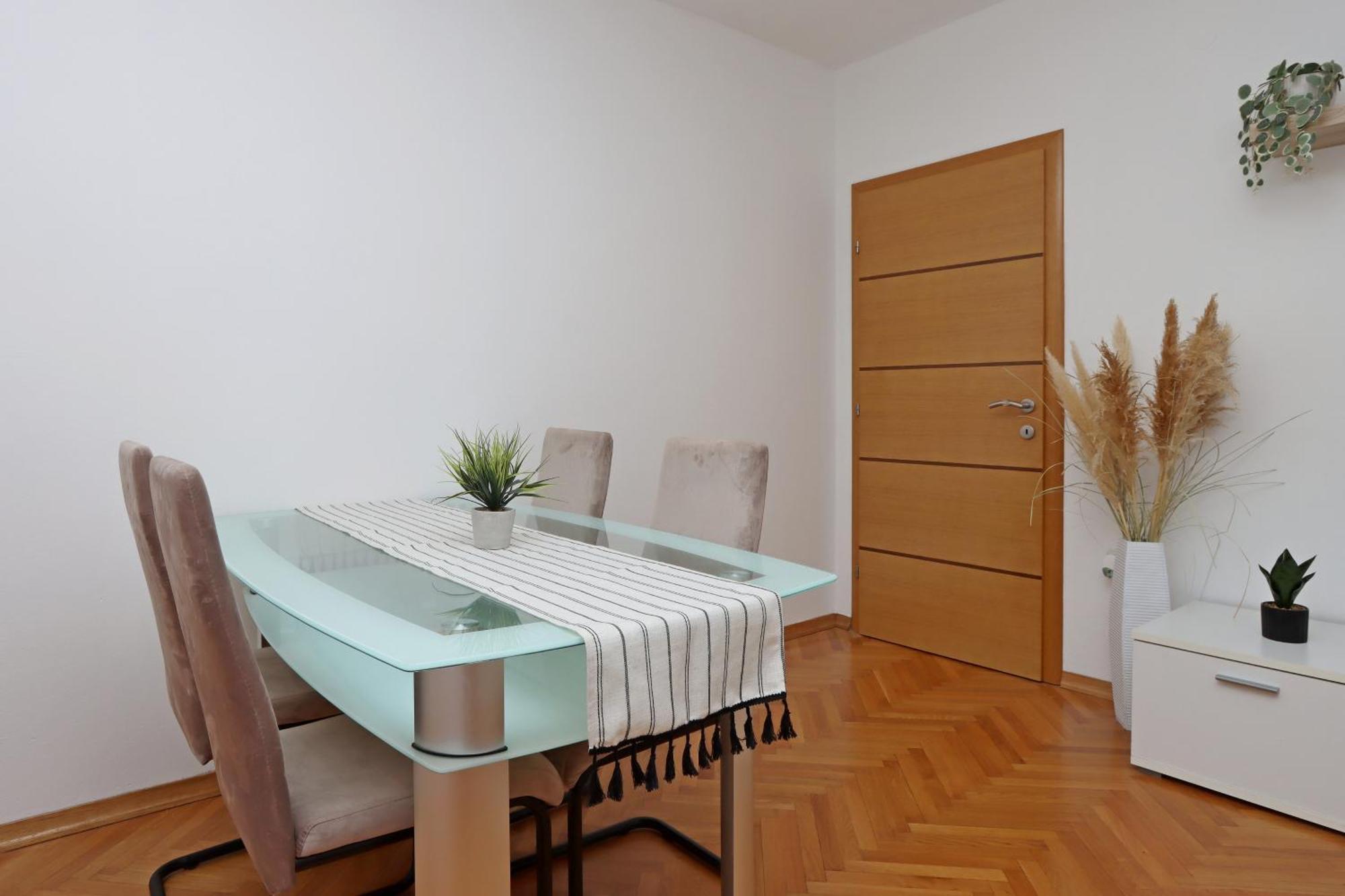 Seaside Apartments With A Swimming Pool Pag - 6412 Pag Town Kamer foto
